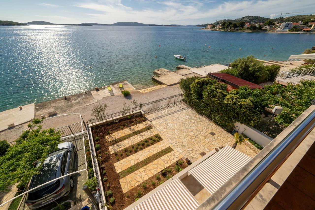 Apartment Busac Zaboric Exterior photo