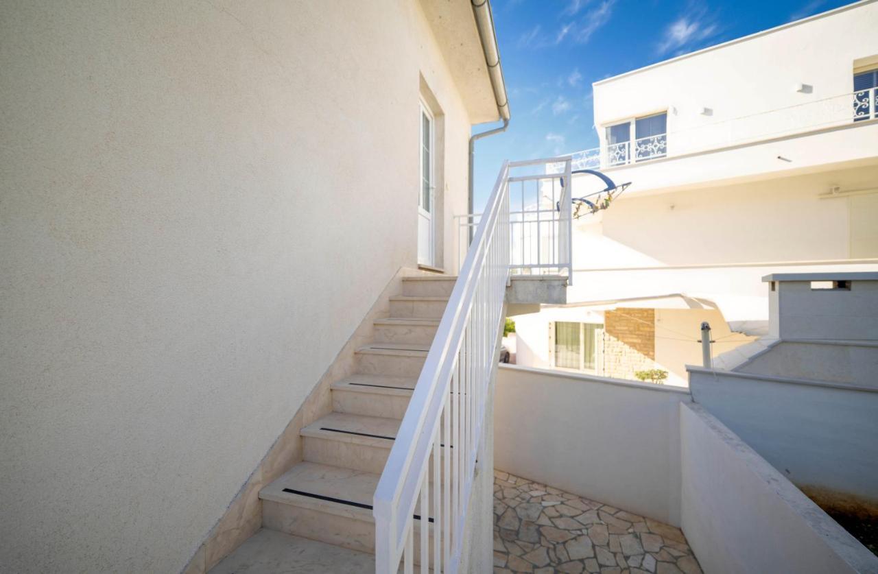Apartment Busac Zaboric Exterior photo